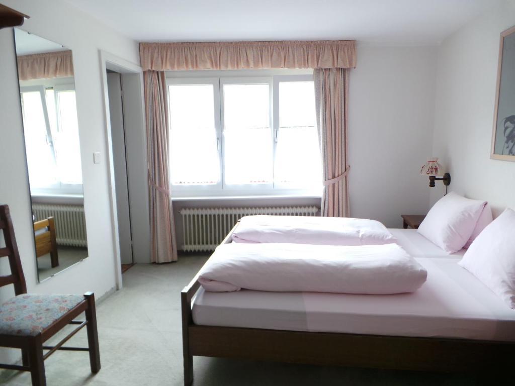 Hotel B&B Casa La Val Седрун Номер фото