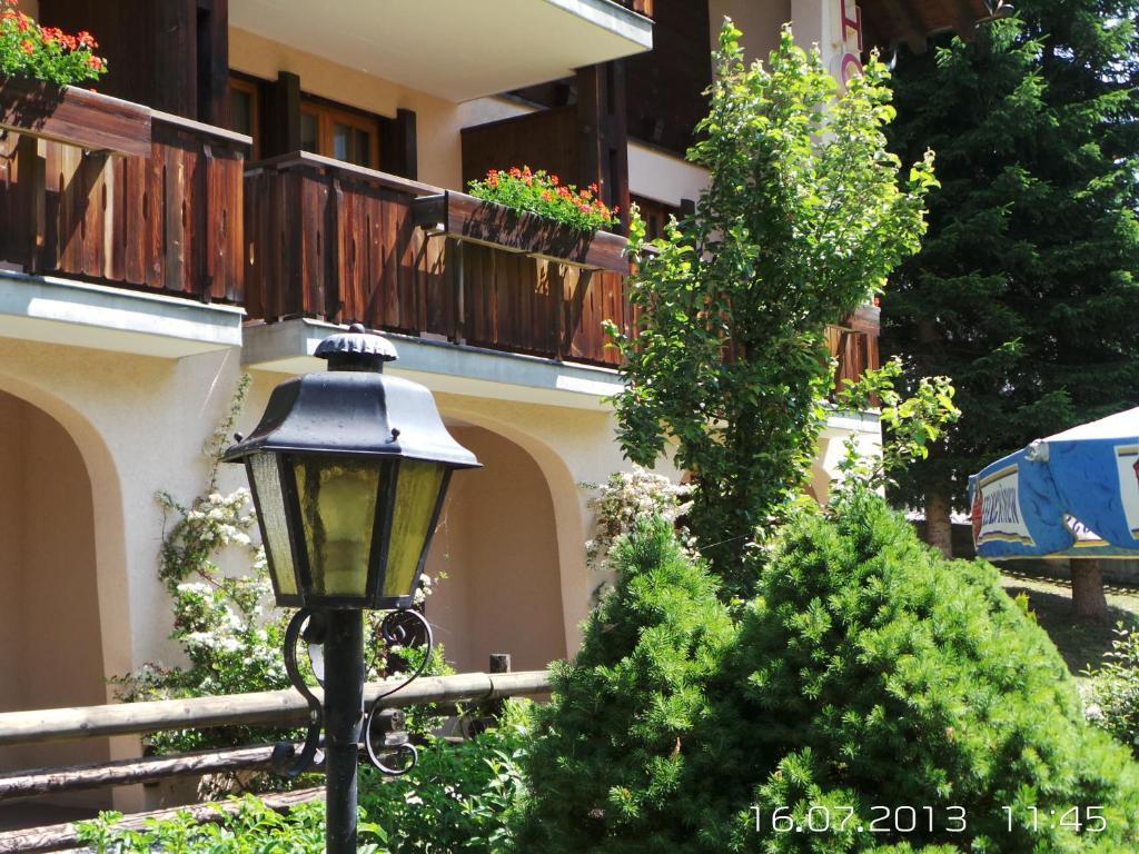 Hotel B&B Casa La Val Седрун Номер фото